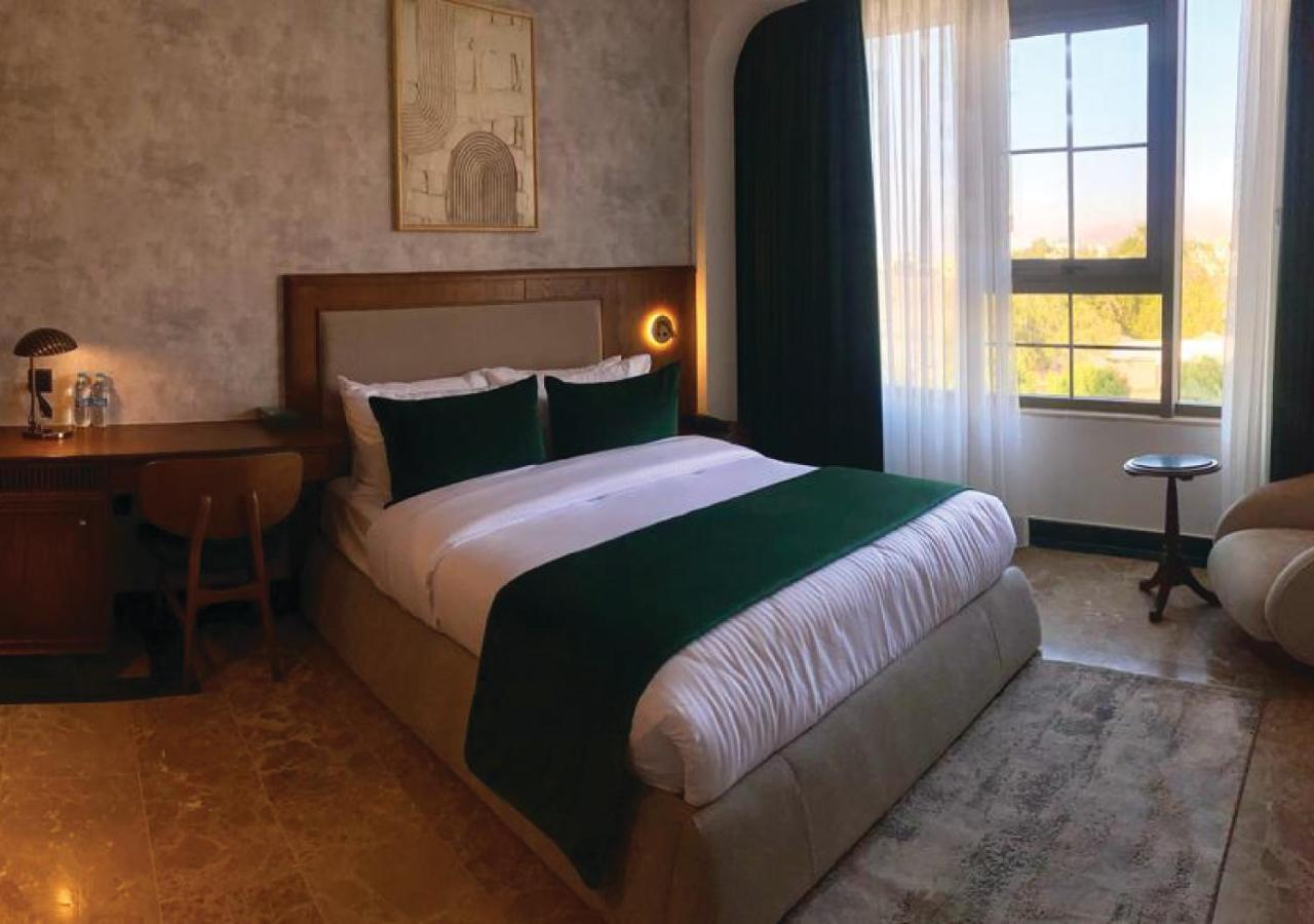 Bratus Hotel Акаба Екстериор снимка