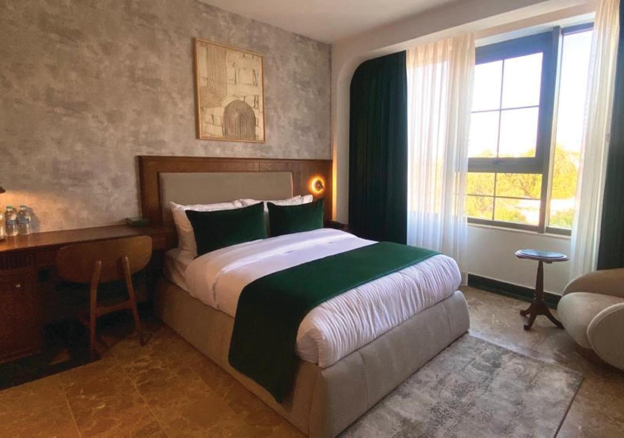 Bratus Hotel Акаба Екстериор снимка