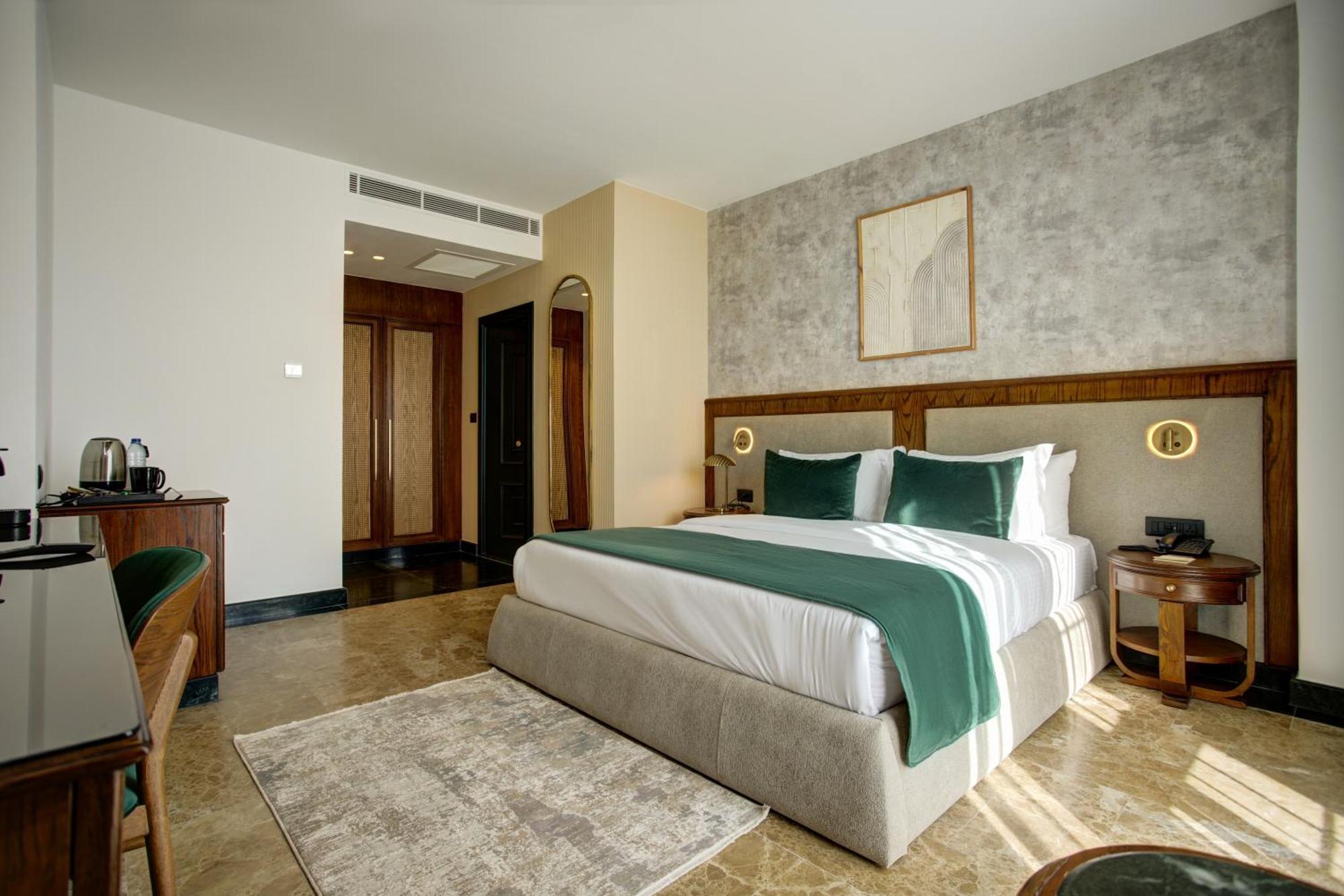 Bratus Hotel Акаба Екстериор снимка